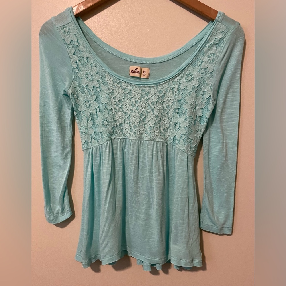 Hollister Light Blue 3/4 Sleeve Top
